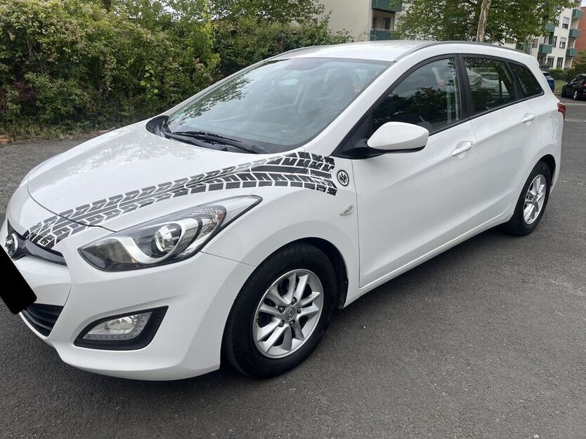 i30