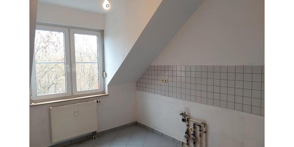 Dachgeschoßwohnung Erfurt Hochheim - 3 Zimmer, 78 m&sup2;, 890&euro; | Angebot:26354149
