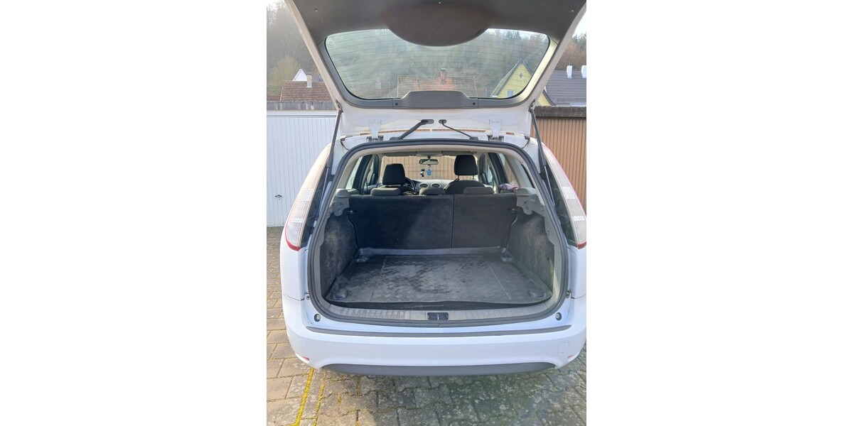 Ford Focus 200.000 km 2.000 &euro; Königsbronn 89551