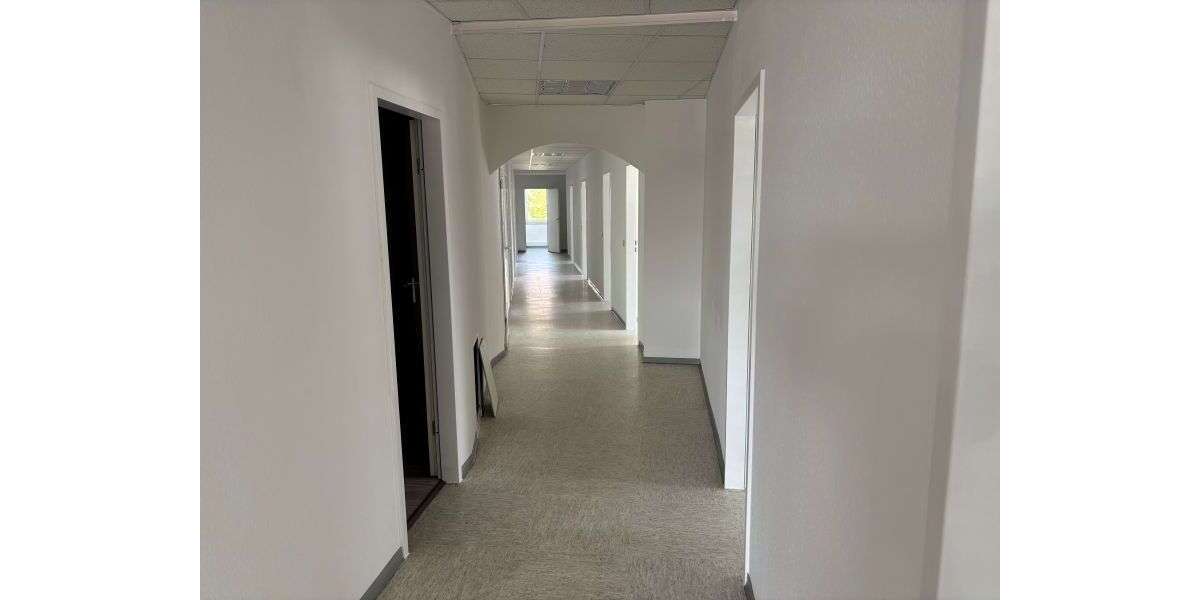 Büro in Gummersbach 1.600 € 160 m² zimmer