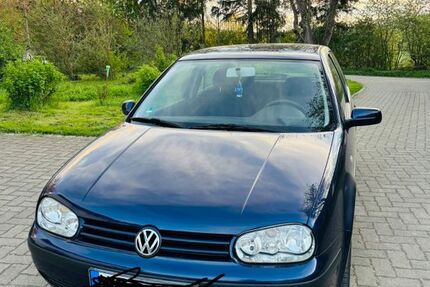 VW Golf 136.525 km 1.990 &euro; Blumberg 78176