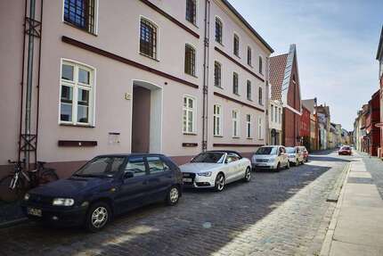 Wohnung zum Mieten in Stralsund 320 € 20 m² 1 zimmer