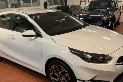 Kia ceed / Ceed 118.000 km 14.990 &euro; Wülfrath 42489