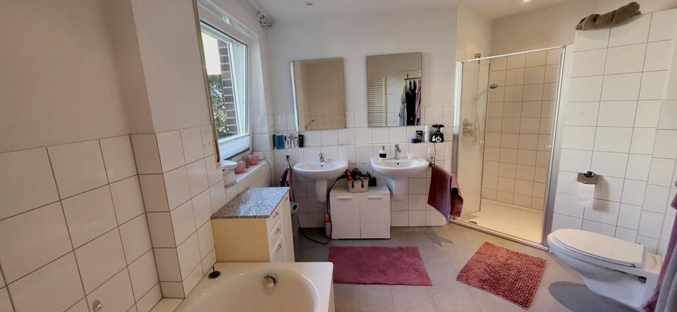 Erdgeschoßwohnung Bad Zwischenahn - 3 Zimmer, 93 m&sup2;, 1.335&euro; | Angebot:26299497