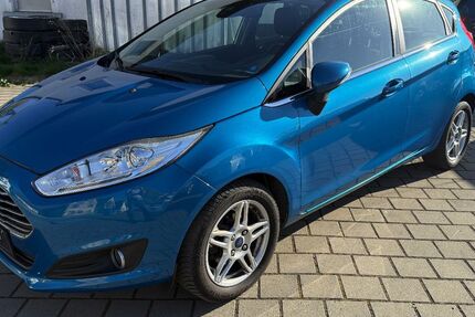 Ford Fiesta 138.000 km 3.990 &euro; ERTINGEN 88521