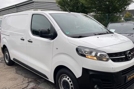 Opel Vivaro 83.900 km 14.199 € Oberhausen 46045