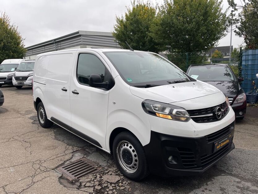Opel Vivaro 83.900 km 14.199 € Oberhausen 46045
