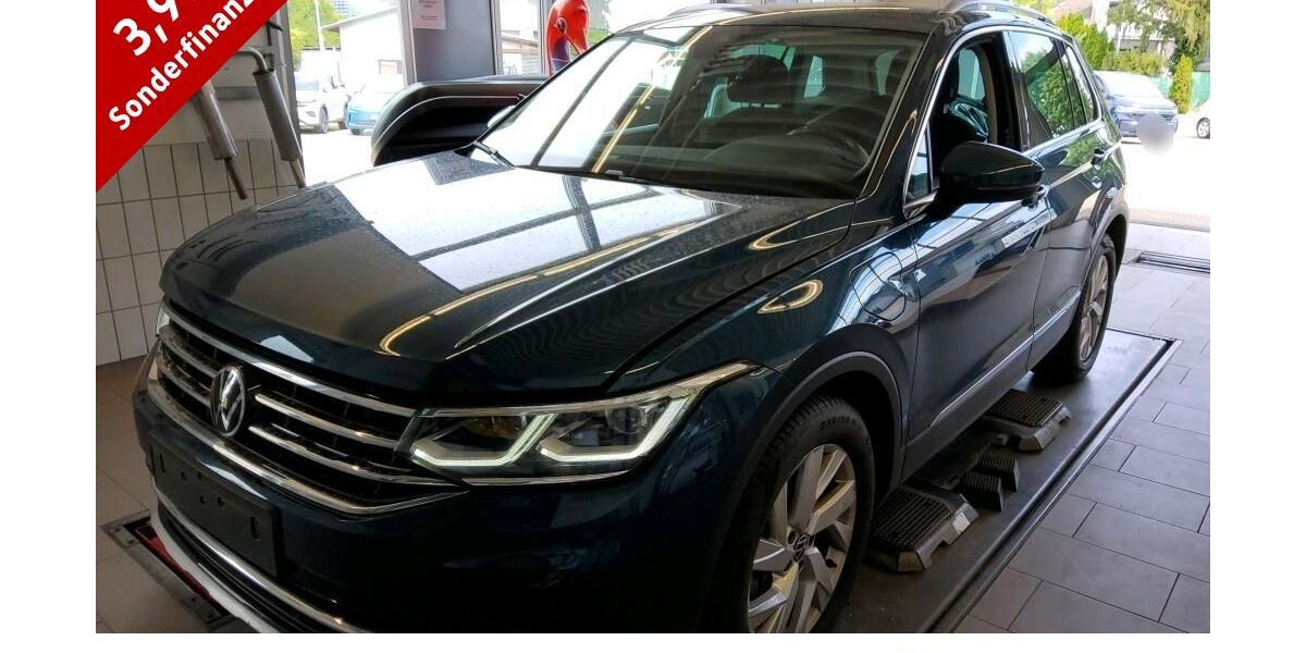 VW Tiguan 42.531 km 28.969 &euro; Saal a.d. Donau 93342