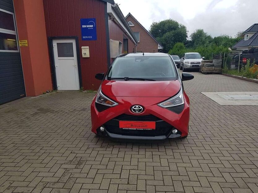 Aygo (X)
