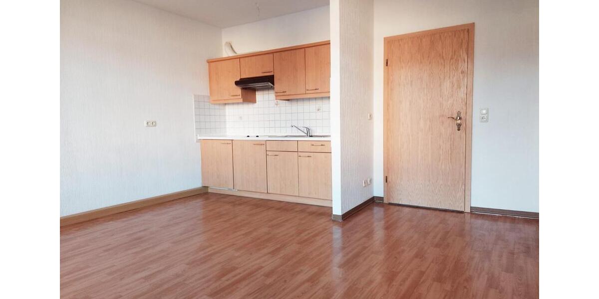 Etagenwohnung Werdau - 2 Zimmer, 40 m&sup2;, 220&euro; | Angebot:26375806