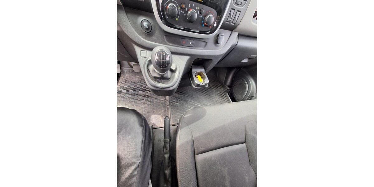 Renault Trafic 94.298 km 12.500 € Ergoldsbach 84057