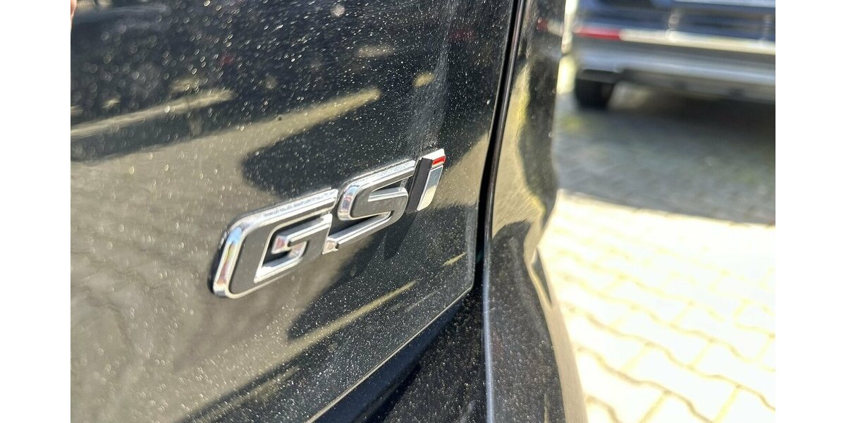 Opel Insignia B Sports Tourer GSi 4x4 / Headup / Pano 140.000 km 12.900 &euro; Mönchengladbach 41066