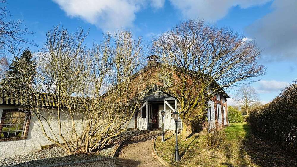 Einfamilienhaus Todenbüttel - 5 Zimmer, 202 m&sup2;, 459.000&euro; | Angebot:26426036