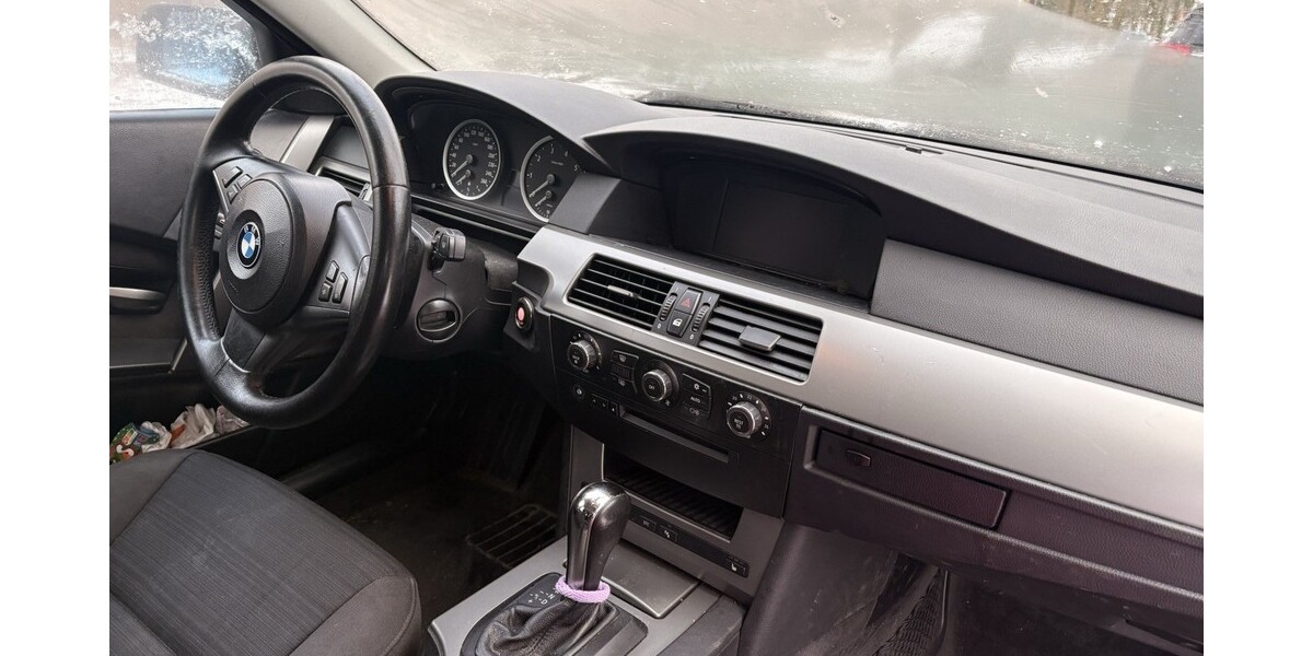 BMW 523i 213.435 km 1.800 &euro; Neumünster 24534