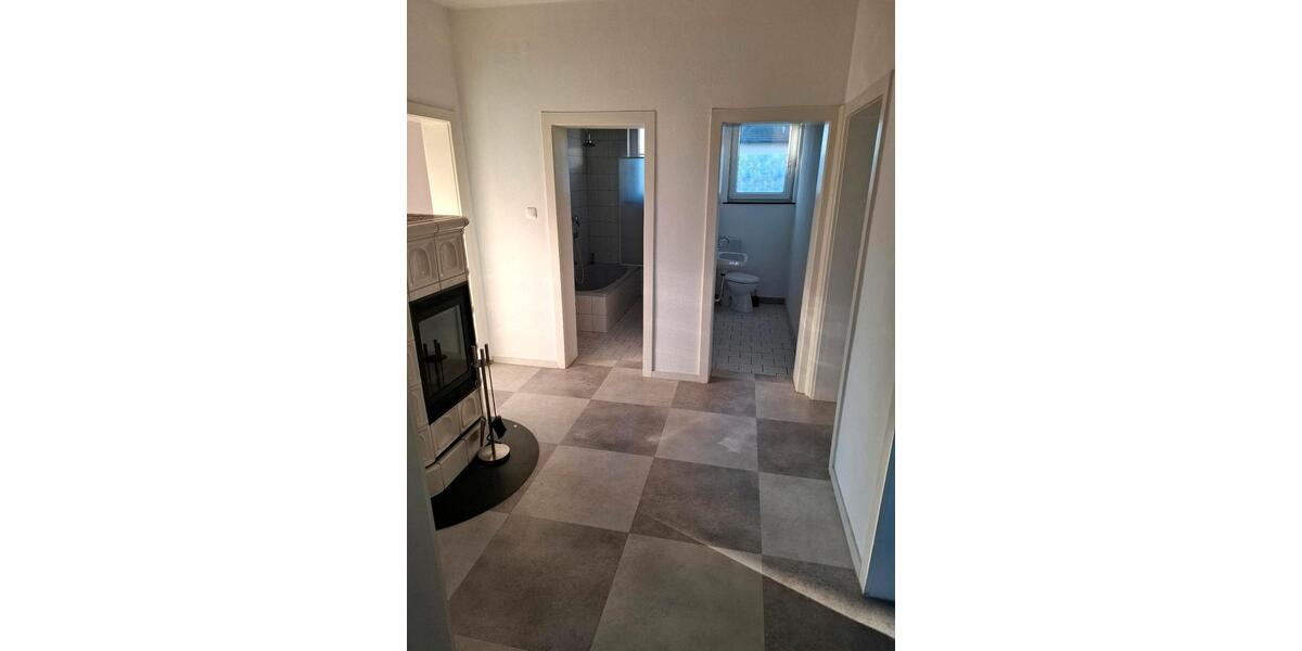 Etagenwohnung Frensdorf - 3 Zimmer, 100 m&sup2;, 920&euro; | Angebot:26368929