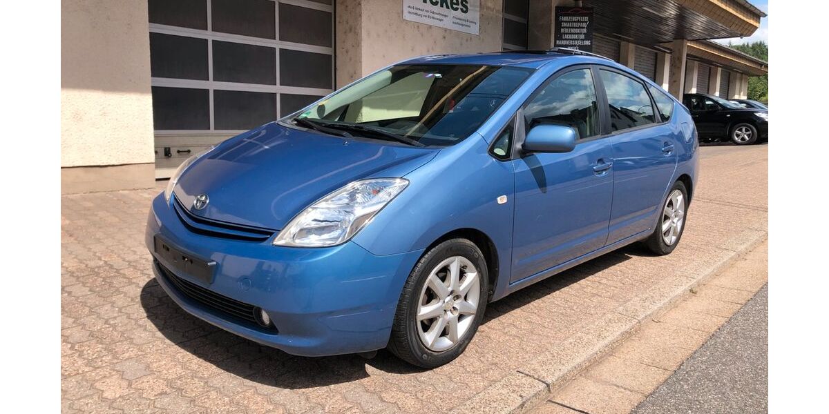 Toyota Prius 236.953 km 3.990 &euro; Wadgassen 66787