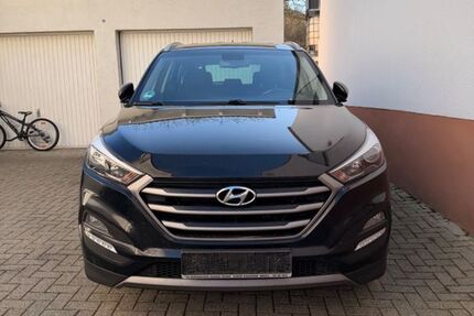 Hyundai TUCSON 238.481 km 8.700 &euro; Elsenfeld 63820