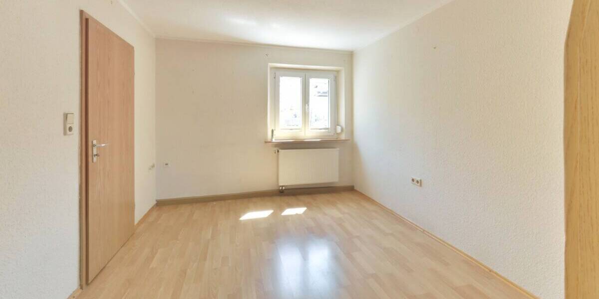 Reihenmittelhaus Ansbach - 5 Zimmer, 84 m&sup2;, 295.000&euro; | Angebot:25677597