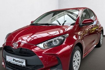 Toyota Yaris 10.688 km 17.980 € Neumarkt 92318