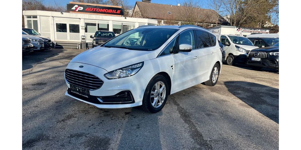 Ford S-Max 169.000 km 15.900 &euro; München 81243