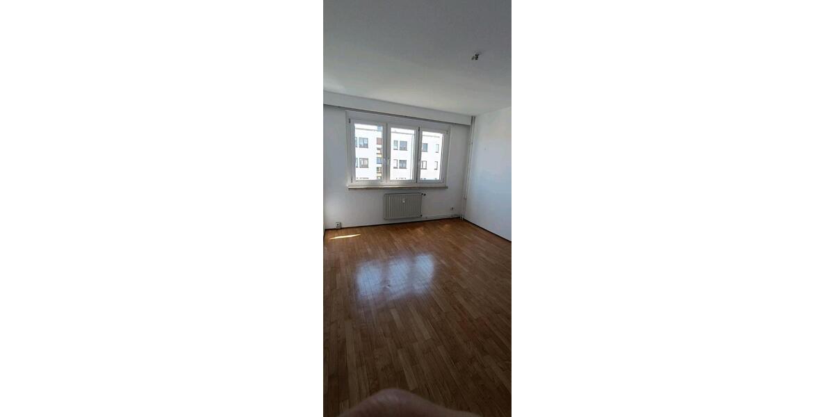 Etagenwohnung Oelsnitz (Vogtland) - 2 Zimmer, 49 m&sup2;, 275&euro; | Angebot:26413650