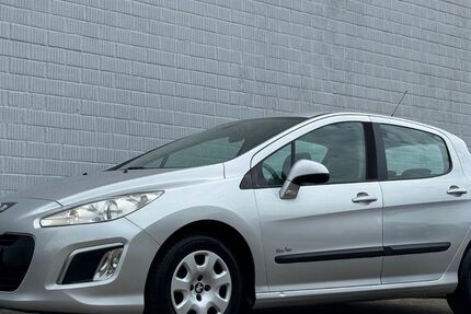 Peugeot 308 147.545 km 4.799 &euro; Viersen 41748