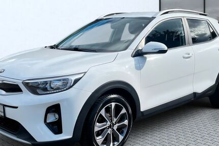 Kia Stonic 58.302 km 14.450 &euro; Kleve 47533