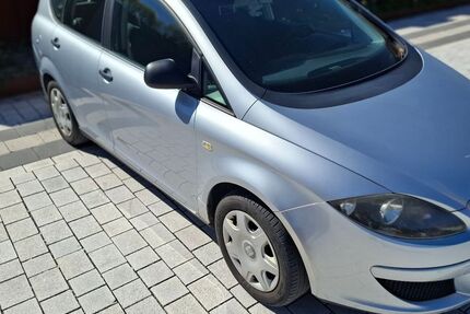 Seat Altea 165.000 km 1.799 &euro; zella-mehlis 98544