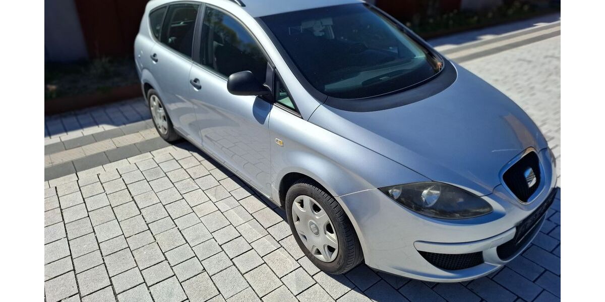 Seat Altea 165.000 km 1.799 &euro; zella-mehlis 98544