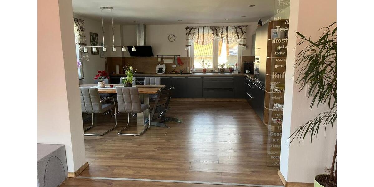 Vermietung Eigenheim 6 zimmer