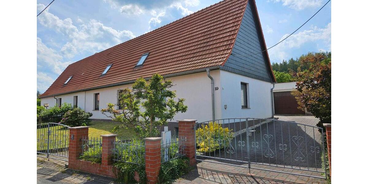 Doppelhaushälfte Freital - 6 Zimmer, 140 m&sup2;, 310.000&euro; | Angebot:27113705