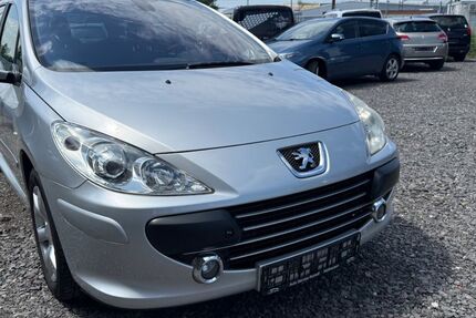 Peugeot 307 146.000 km 1.999 &euro; Halle 06132