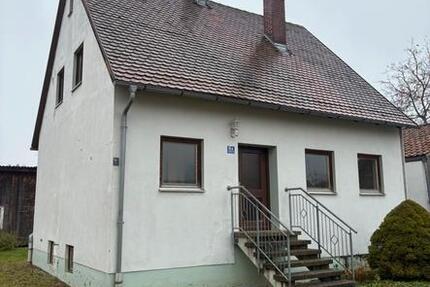 Haus Rohr in Niederbayern - 4 Zimmer, 88 m&sup2;, 1.150&euro; | Angebot:24803865