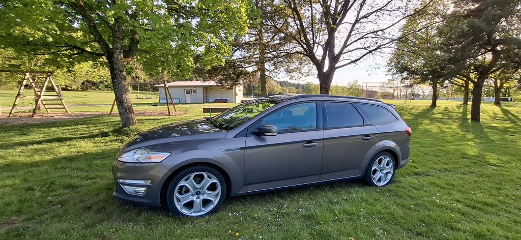 Ford Mondeo 273.000 km 5.500 &euro; Felsberg 34587