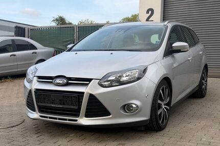 Ford Focus 182.000 km 5.200 &euro; Essen 45355