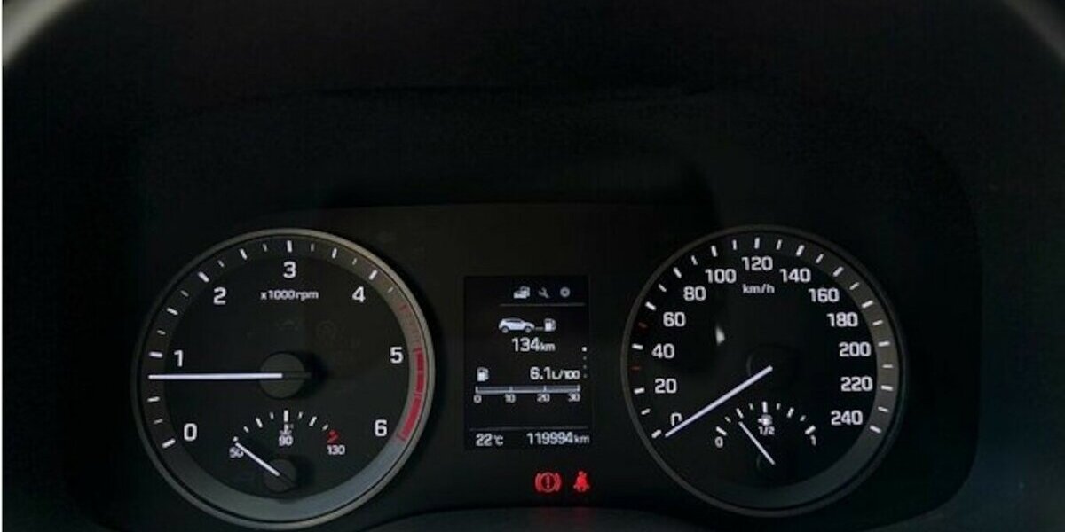 Hyundai Tucson blue 2WD 1. Hand 120.000 km 12.890 &euro; Neckarsulm 74172