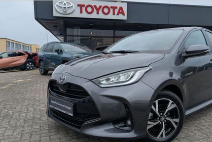 Toyota Yaris 24.159 km 21.490 &euro; Sulingen 27232