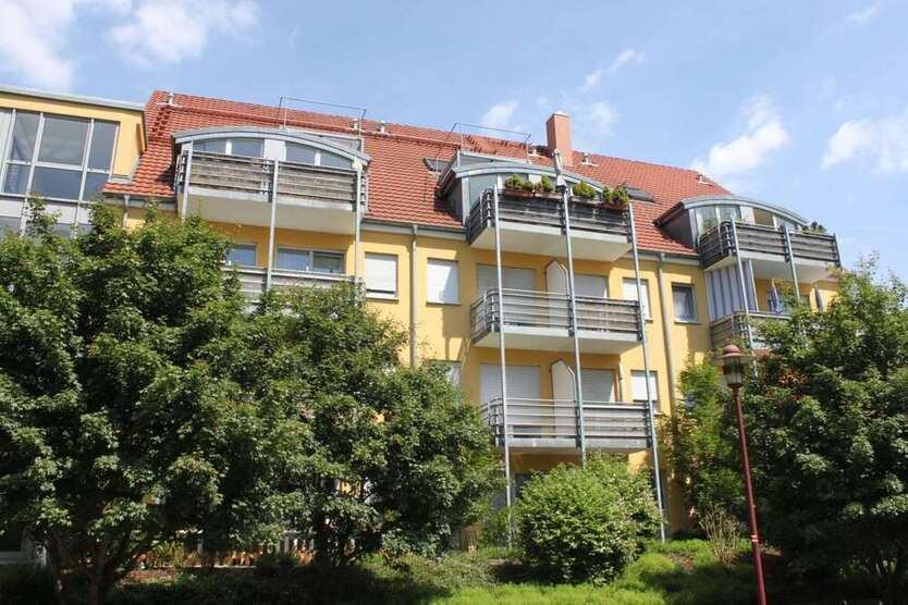 Wohnung zum Mieten in Dresden 390 € 47.55 m²