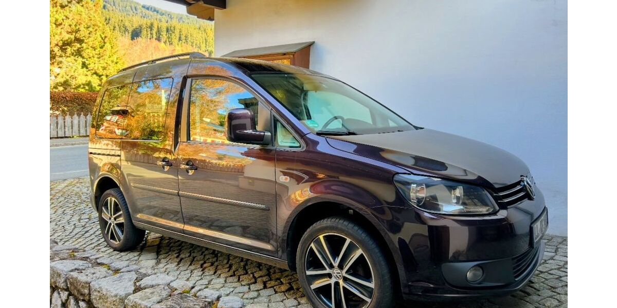 VW Caddy 125.000 km 8.390 &euro; München 80939