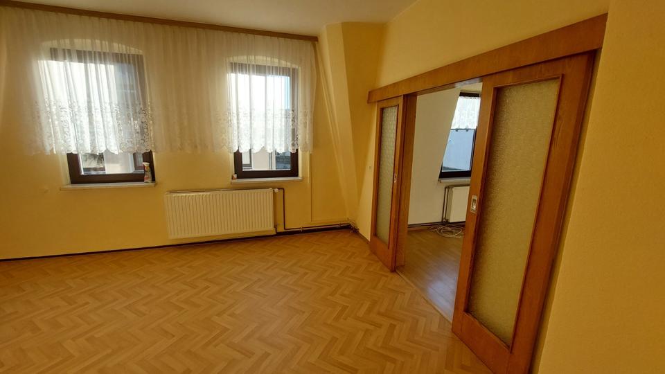 Mehrfamilienhaus, Wohnhaus Saalfeld (Saale) - 6 Zimmer, 136 m&sup2;, 259.000&euro; | Angebot:24369733