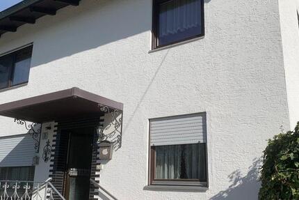 Haus mit Einliegerwohnung & ca. 150 m² Garage zu vermieten 5 zimmer