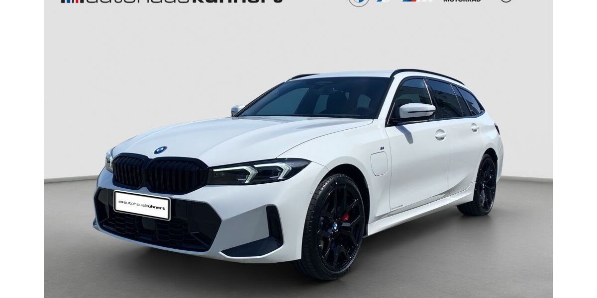 BMW 330 2.025 km 65.875 &euro; Zwickau 08060