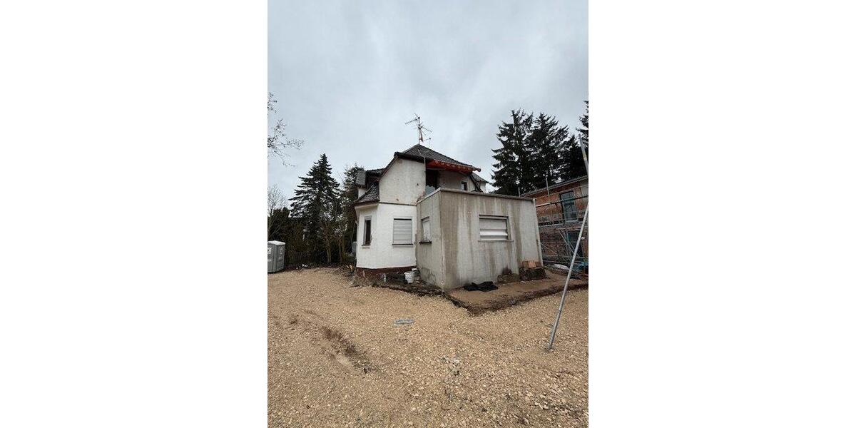 Doppelhaushälfte Fürth Atzenhof - 5.5 Zimmer, 130 m&sup2;, 1.800&euro; | Angebot:26129972