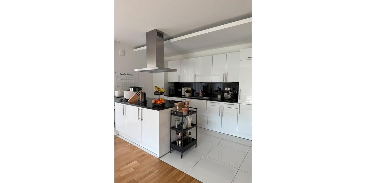 Erdgeschoßwohnung Quickborn - 4 Zimmer, 120 m&sup2;, 1.687&euro; | Angebot:25350547