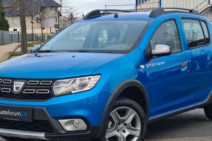 Dacia Sandero 50.000 km 10.999 &euro; Jülich 52428