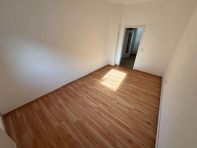 480GS2 - Charmante 4-Zimmer-Wohnung mit Kamin und Einbauküche – direkt an Schule und Bahnhof 4 zimmer