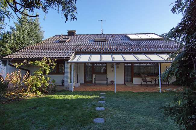 Einfamilienhaus Roßtal - 10 Zimmer, 156 m&sup2;, 549.000&euro; | Angebot:23782664