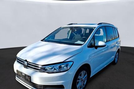 VW Touran 49.989 km 28.900 &euro; Eichenzell 36124
