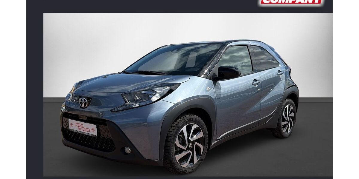 Toyota Aygo (X) 3.460 km 16.490 &euro; Berlin 13403