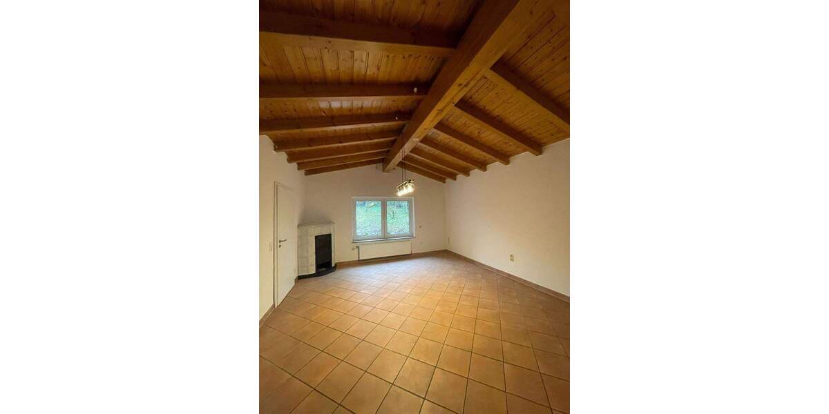 Versteigerungsimmobilie Stromberg - 4 Zimmer, 108 m&sup2;, 295.000&euro; | Angebot:25095924